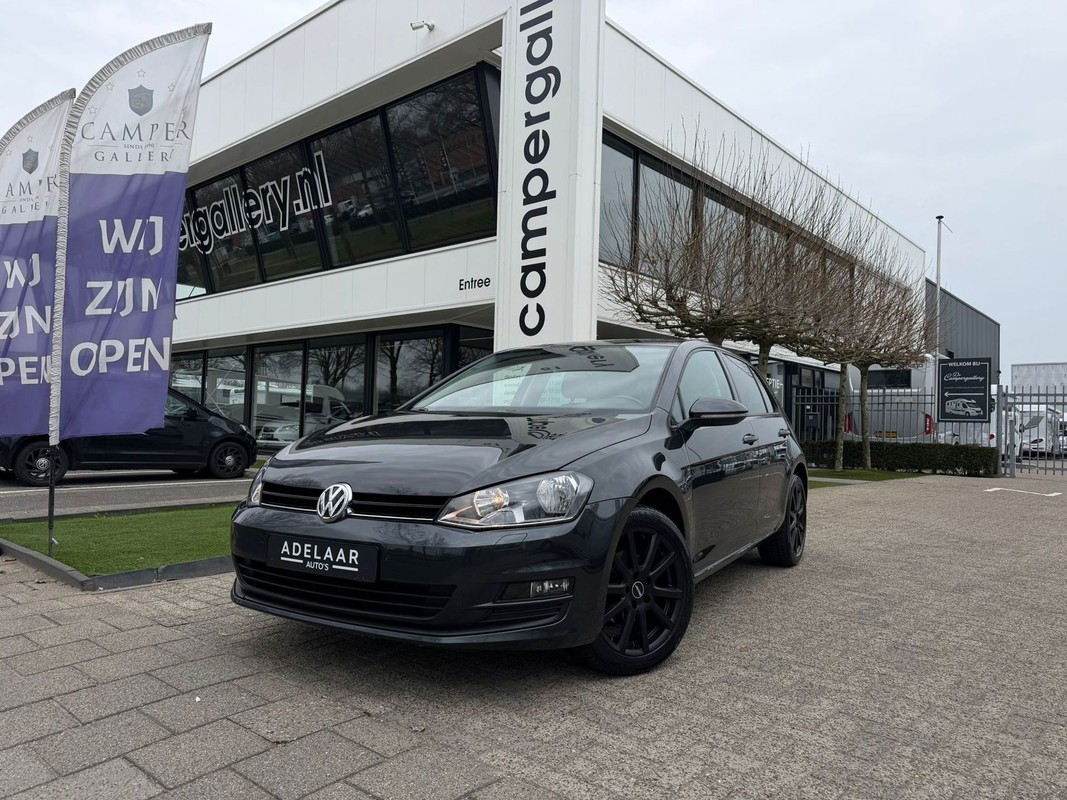 Volkswagen-Golf-1.2 TSI Allstar l METALLIC l CRUISE CONTROL l STOELVERWARMING l CLIMATRONIC | Lease One en Lenen op Maat maken het mogelijk!