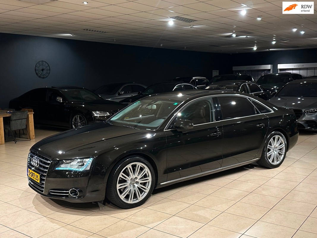 Audi-A8-3.0 TDI Quattro LANG/3xTV/MASSAGE/TAFEL/VIP/VOLL | Lease One en Lenen op Maat maken het mogelijk!