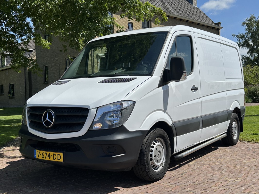 Mercedes-Benz-Sprinter-313 2.2 CDI 325 HD DC | Lease One en Lenen op Maat maken het mogelijk!