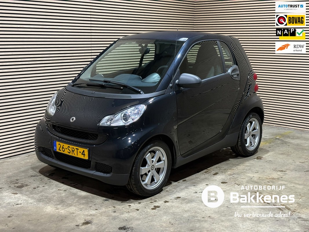 smart-Fortwo-coupé 1.0 mhd Pure | NAP | Airco | Lease One en Lenen op Maat maken het mogelijk! smart-Fortwo-coupé 1.0 mhd Pure | NAP | Airco | Lease One en Lenen op Maat maken het mogelijk!