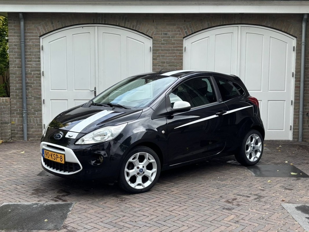 Ford-Ka-1.2 Titanium | Lease One en Lenen op Maat maken het mogelijk!