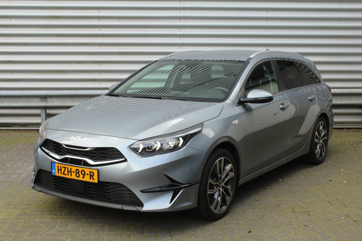 Kia-Ceed-1.5 T-GDi 140pk DynamicPlusLine Trekhaak NL-Auto NAP | Lease One en Lenen op Maat maken het mogelijk!