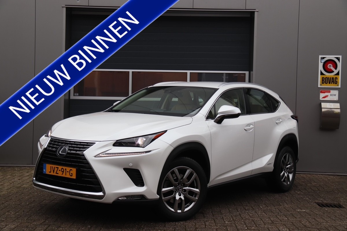 Lexus-NX-300h AWD Luxury Line, Stoelverwarming, Camera, Cruise, Navi | Lease One en Lenen op Maat maken het mogelijk!