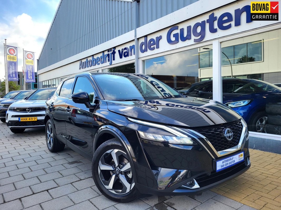 Nissan-QASHQAI-1.3 MHEV Business Premium/ Panodak / Carplay & Android / | Lease One en Lenen op Maat maken het mogelijk!