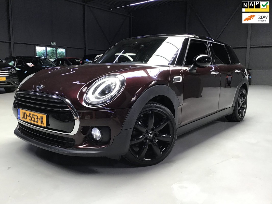 MINI-Clubman-1.5 Cooper Chili Serious Business I New Apk + Banden + Beurt I Goed Onderh I Navi I Leder I Camera I 136 PK I 18inch. | Lease One en Lenen op Maat maken het mogelijk! MINI-Clubman-1.5 Cooper Chili Serious Business I New Apk + Banden + Beurt I Goed Onderh I Navi I Leder I Camera I 136 PK I 18inch. | Lease One en Lenen op Maat maken het mogelijk!