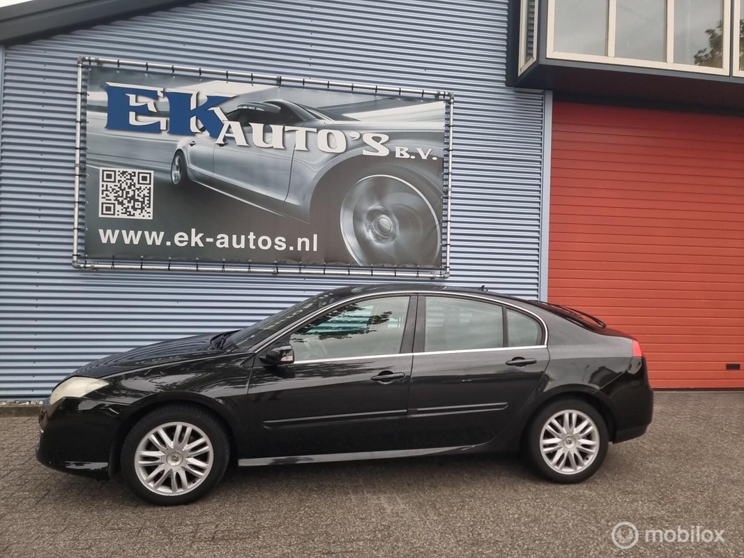 Renault-Laguna-2.0 16V T Initiale Automaat. Leer, Xenon | Lease One en Lenen op Maat maken het mogelijk!