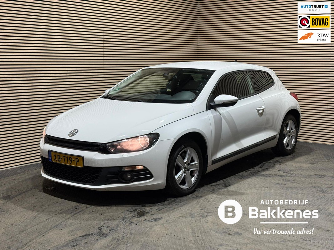 Volkswagen-Scirocco-1.4 TSI Edition|Stoelverw.|Airco|Cruise|Bleutooth | Lease One en Lenen op Maat maken het mogelijk! Volkswagen-Scirocco-1.4 TSI Edition|Stoelverw.|Airco|Cruise|Bleutooth | Lease One en Lenen op Maat maken het mogelijk!