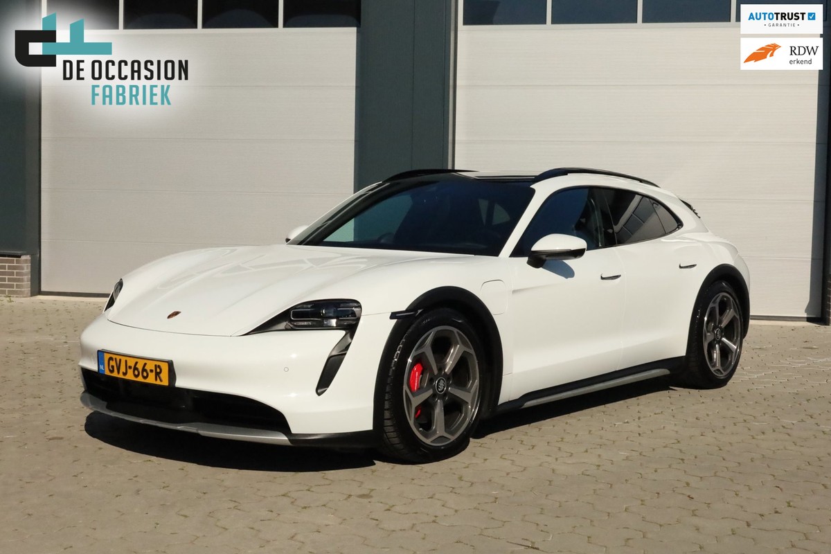 Porsche-Taycan-Cross Turismo 4S 93 kWh Pano Luchtvering Bose Adaptief | Lease One en Lenen op Maat maken het mogelijk!