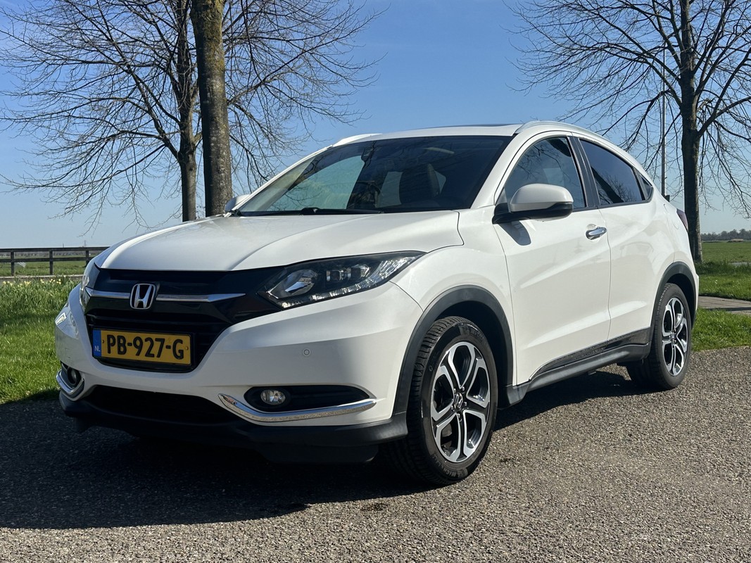 Honda-HR-V-1.5 i-VTEC Executive | Lease One en Lenen op Maat maken het mogelijk!