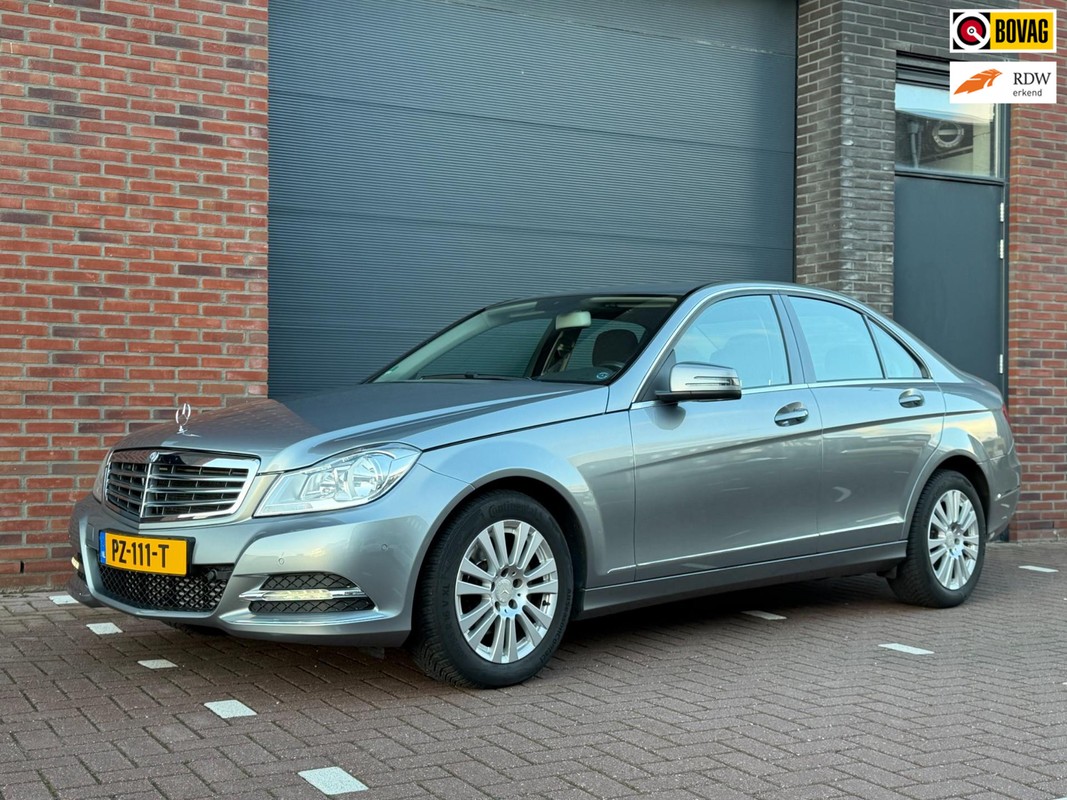 Mercedes-Benz-C-Klasse-180 Prestige Elegance | Xenon | Parkeersensoren | Cruise Control | Stoelverwarming | Lease One en Lenen op Maat maken het mogelijk! Mercedes-Benz-C-Klasse-180 Prestige Elegance | Xenon | Parkeersensoren | Cruise Control | Stoelverwarming | Lease One en Lenen op Maat maken het mogelijk!