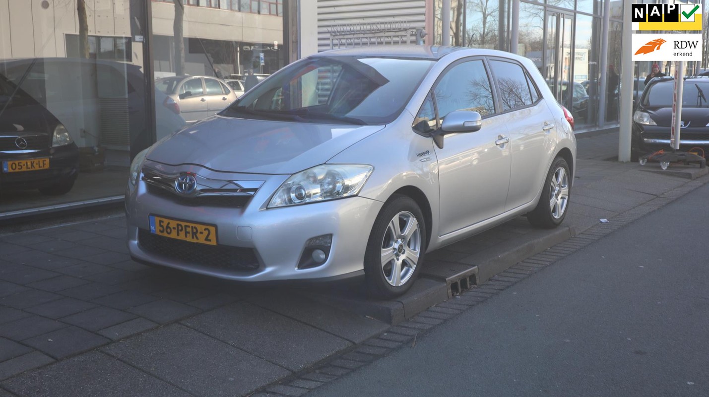 Toyota-Auris-1.8 Full Hybrid Dynamic NAVI/ACHTERUITRIJ CAMERA | Lease One en Lenen op Maat maken het mogelijk!