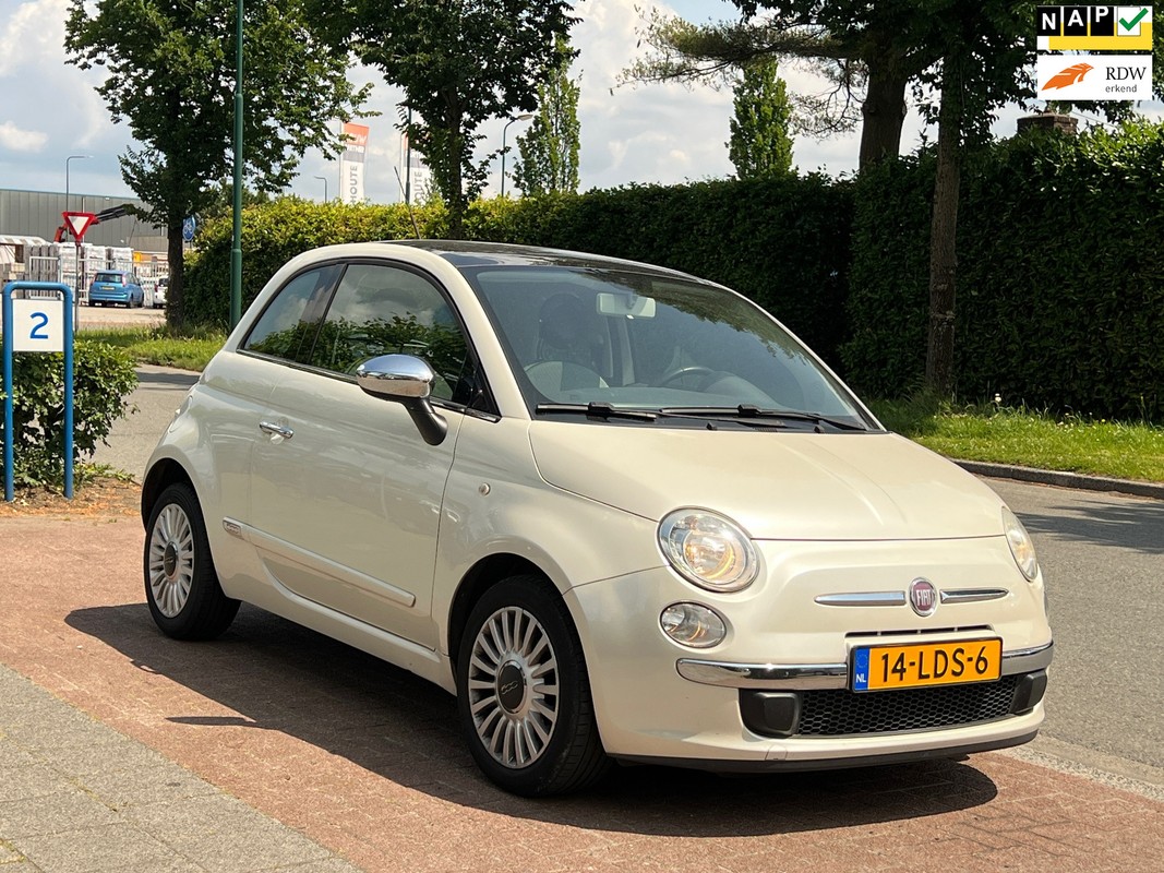 Fiat-500-1.2 Lounge *AUTOMAAT| PANO| AIRCO | Lease One en Lenen op Maat maken het mogelijk!
