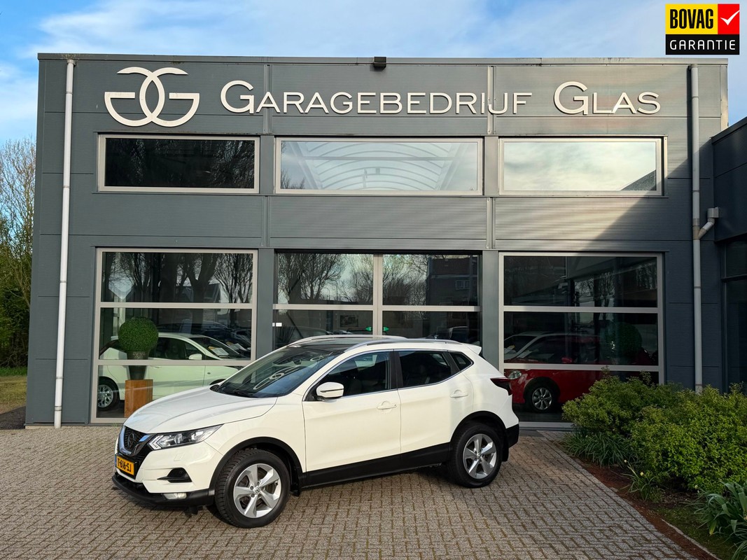 Nissan-QASHQAI-1.3 DIG-T Business Edition trekhaak - panoramadak | Lease One en Lenen op Maat maken het mogelijk!