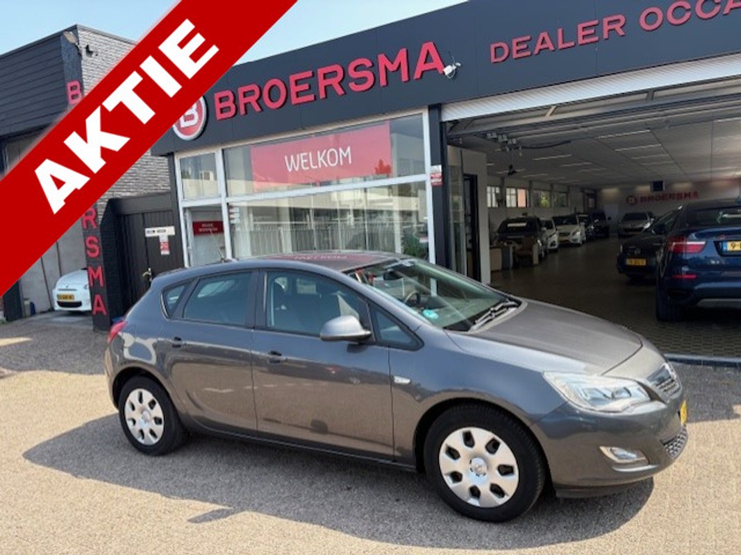 Opel-Astra-1.4 Turbo Edition | Lease One en Lenen op Maat maken het mogelijk!