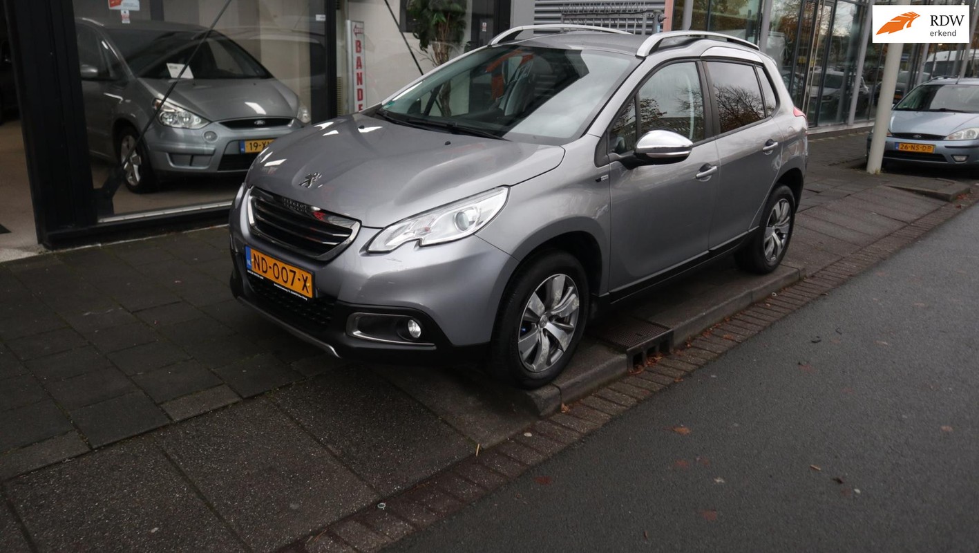 Peugeot-2008-1.2 PureTech Active | Lease One en Lenen op Maat maken het mogelijk!