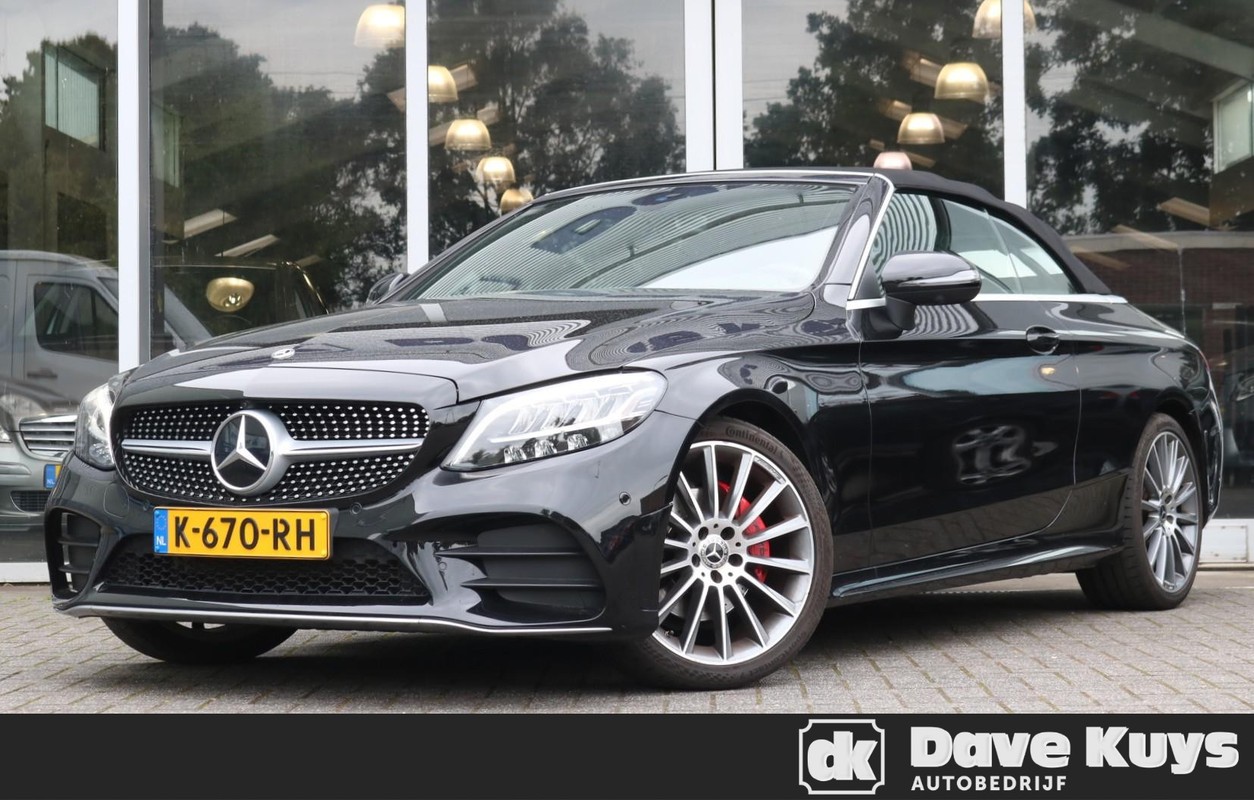 Mercedes-Benz-C-Klasse-200 Cabrio AMG Line | Lease One en Lenen op Maat maken het mogelijk!