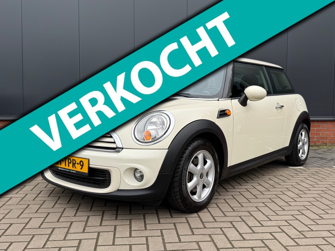 MINI-Cooper-Business Line 1.6 (12 mnd BOVAG garantie) | Lease One en Lenen op Maat maken het mogelijk! MINI-Cooper-Business Line 1.6 (12 mnd BOVAG garantie) | Lease One en Lenen op Maat maken het mogelijk!