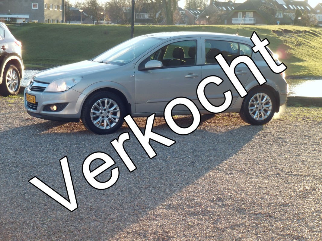 Opel-Astra-1.6 Edition Automaat | Lease One en Lenen op Maat maken het mogelijk! Opel-Astra-1.6 Edition Automaat | Lease One en Lenen op Maat maken het mogelijk!