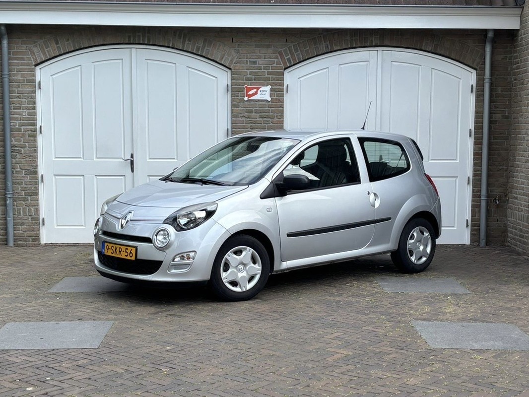 Renault-Twingo-1.2 16V Parisienne | Lease One en Lenen op Maat maken het mogelijk!
