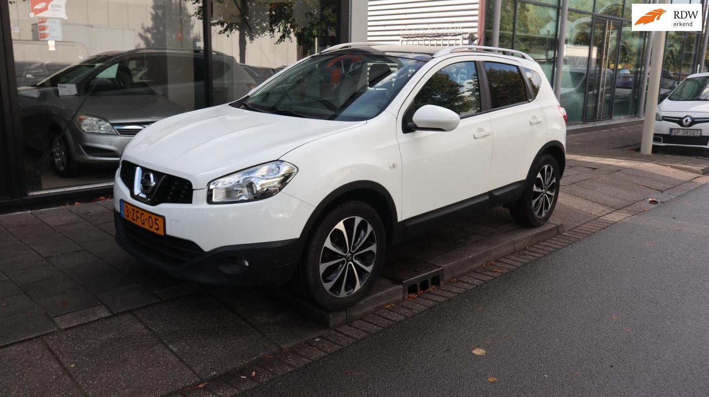 Nissan-QASHQAI-1.6 Connect Edition PANORAMA/NAVIGATIE/CAMERA | Lease One en Lenen op Maat maken het mogelijk!