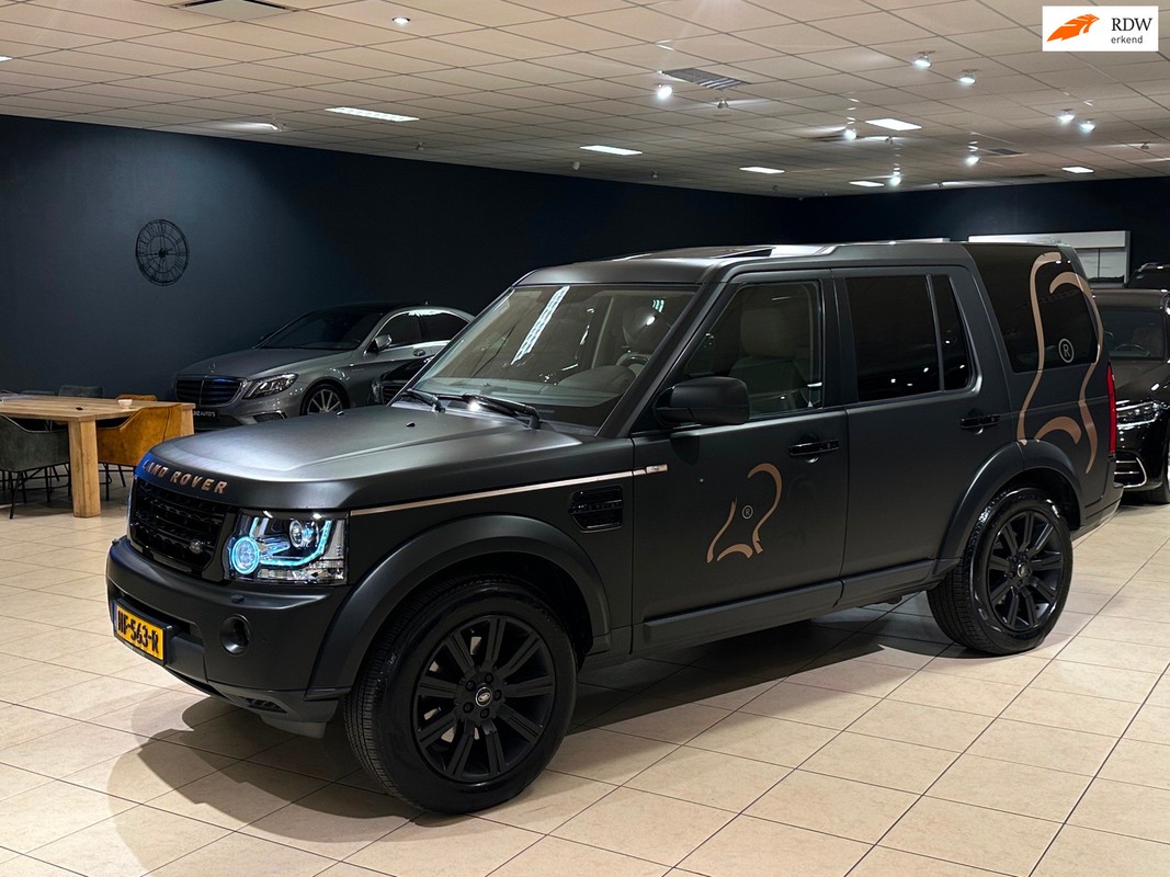 Land Rover-Discovery-3.0 SDV6 SE|FACELIFT PAKKET|PANO|TREKHAAK | Lease One en Lenen op Maat maken het mogelijk!