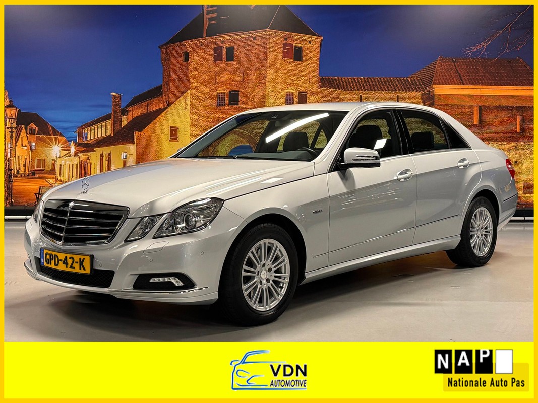 Mercedes-Benz-E-Klasse-350 CGI Elegance Automaat Leer Xenon | Lease One en Lenen op Maat maken het mogelijk!