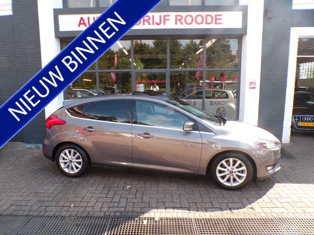 Ford-Focus-1.0 5-Drs Titanium | Lease One en Lenen op Maat maken het mogelijk! Ford-Focus-1.0 5-Drs Titanium | Lease One en Lenen op Maat maken het mogelijk!