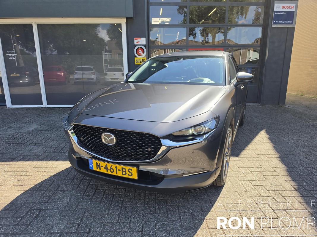 Mazda-CX-30-2.0 e-SkyActiv-X M Hybrid Luxury | Lease One en Lenen op Maat maken het mogelijk!