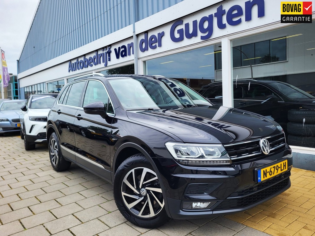 Volkswagen-Tiguan-1.5 TSI ACT Comfortline / Camera / Automaat / | Lease One en Lenen op Maat maken het mogelijk!