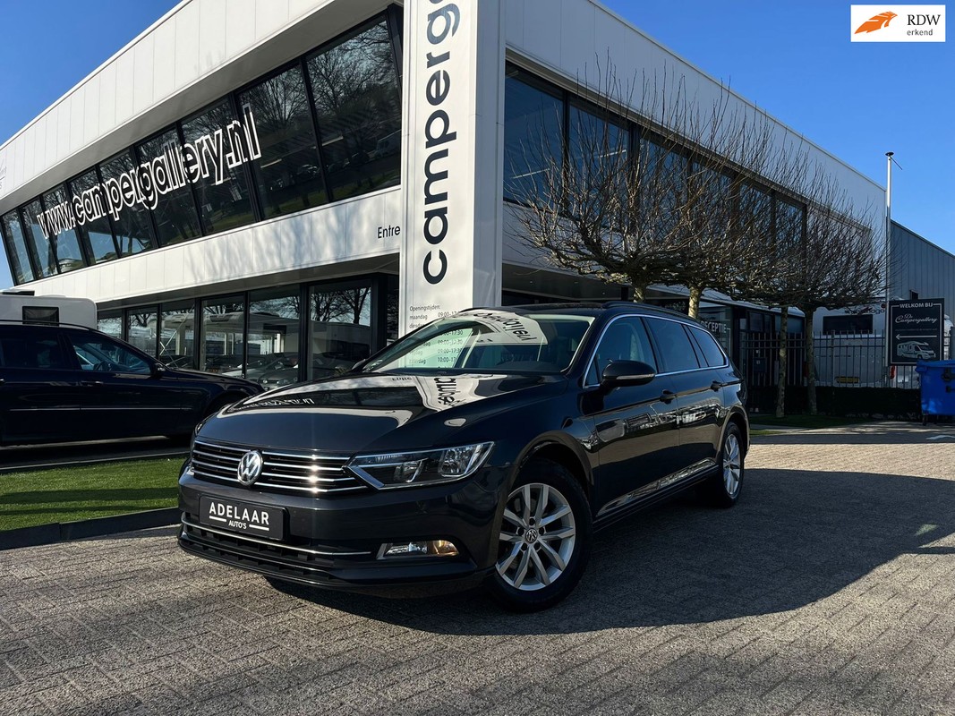 Volkswagen-Passat-1.4 TSI ACT Highline 150PK! ADAPTIVE CRUISE l KEYLESS GO l NAVIGATIE | Lease One en Lenen op Maat maken het mogelijk!