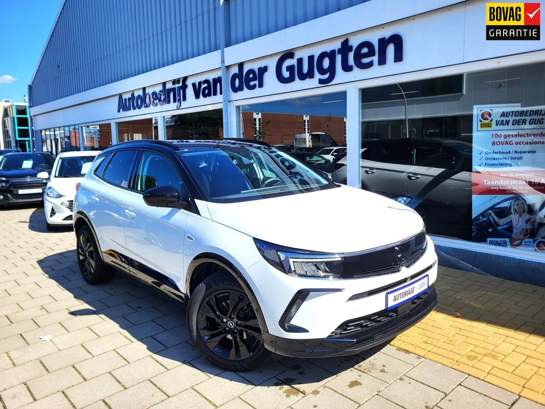 Opel-Grandland-1.2 Turbo Ultimate / Carplay & Android / Camera / 19.000 Km / | Lease One en Lenen op Maat maken het mogelijk! Opel-Grandland-1.2 Turbo Ultimate / Carplay & Android / Camera / 19.000 Km / | Lease One en Lenen op Maat maken het mogelijk!