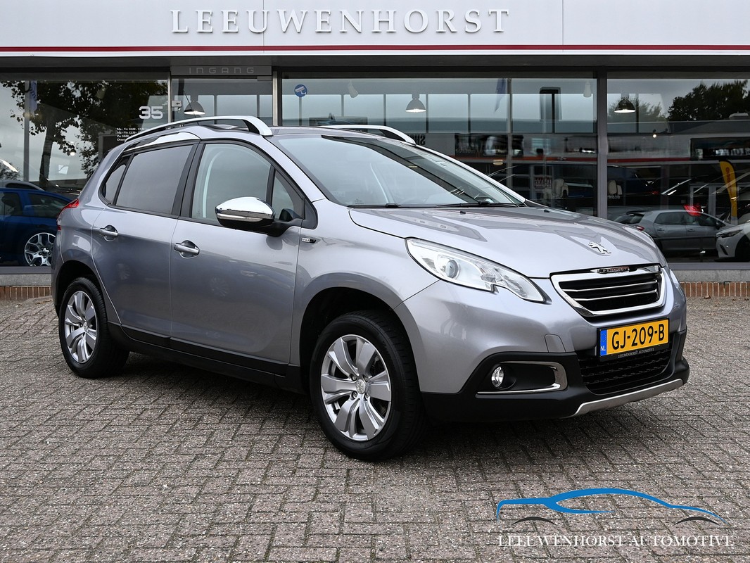 Peugeot-2008-1.2 PureTech Style | Lease One en Lenen op Maat maken het mogelijk!