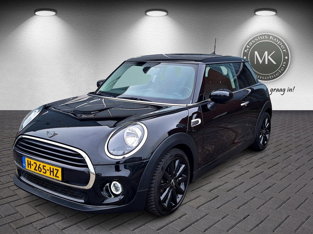MINI-Cooper-Mini 1.5 Black, | Lease One en Lenen op Maat maken het mogelijk!