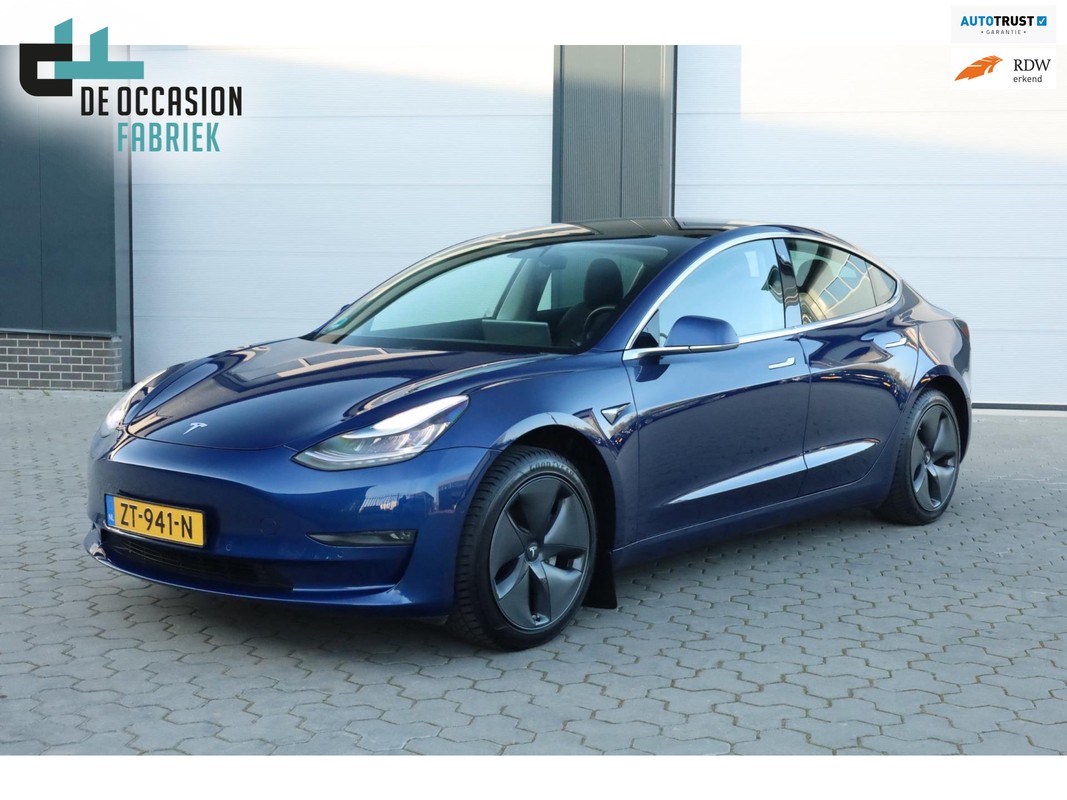 Tesla-Model 3-Long Range AWD 75 kWh Trekhaak | Lease One en Lenen op Maat maken het mogelijk! Tesla-Model 3-Long Range AWD 75 kWh Trekhaak | Lease One en Lenen op Maat maken het mogelijk!