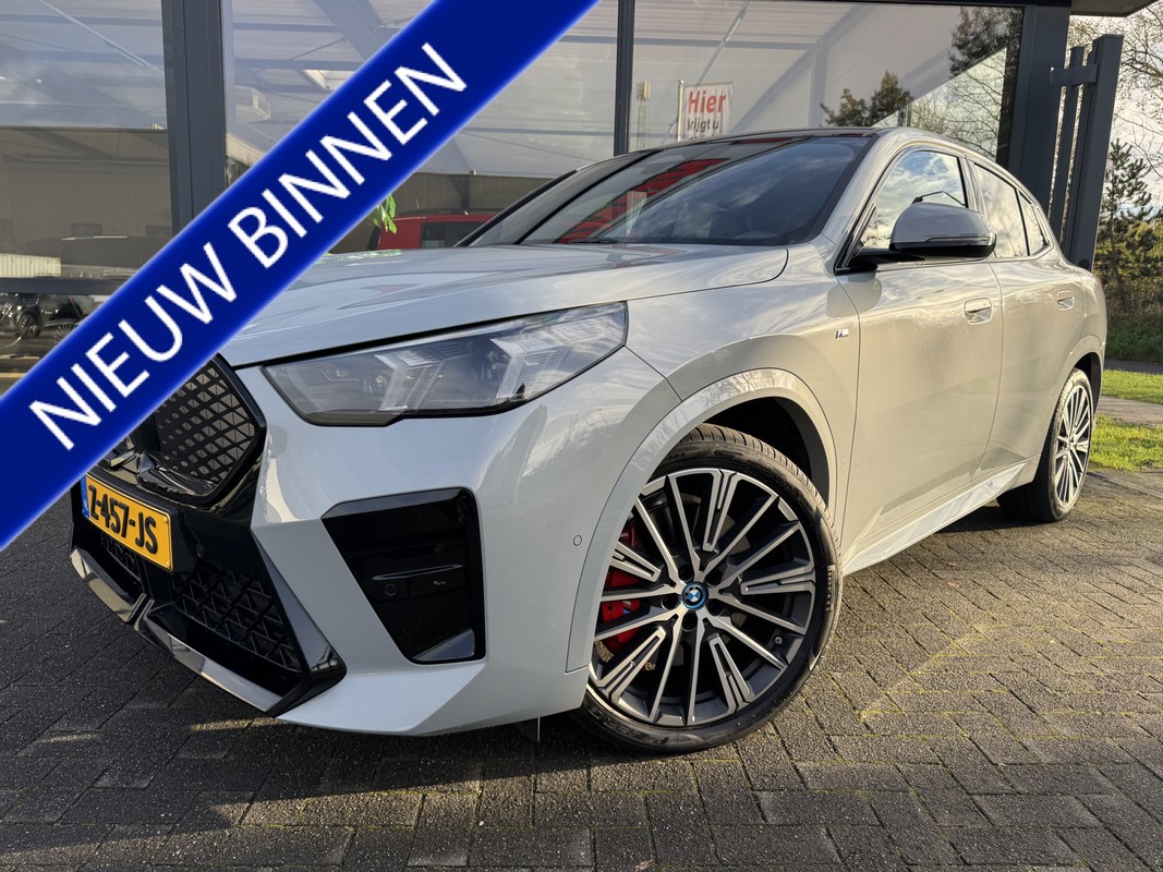 BMW-iX2-eDrive20 67 kWh M-Sport Panoramadak / Lederen bekleding | Lease One en Lenen op Maat maken het mogelijk! BMW-iX2-eDrive20 67 kWh M-Sport Panoramadak / Lederen bekleding | Lease One en Lenen op Maat maken het mogelijk!