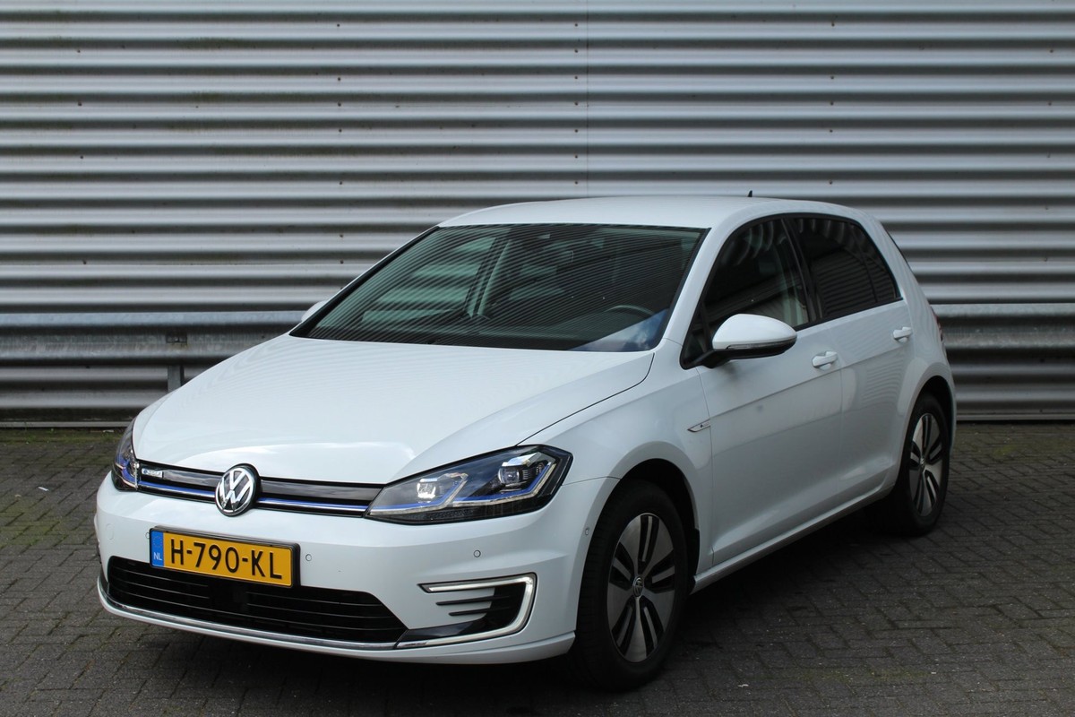 Volkswagen-e-Golf-E-DITION SoH 90% NL-Auto NAP | Lease One en Lenen op Maat maken het mogelijk!