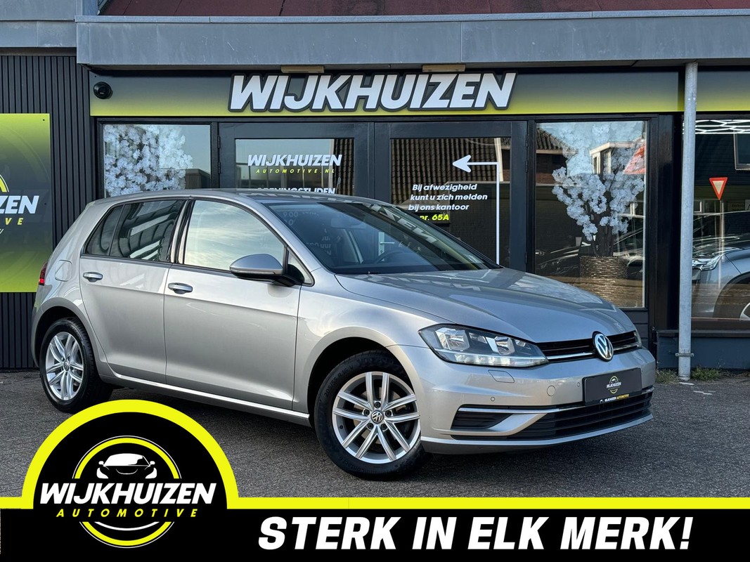Volkswagen-Golf-1.0 TSI Highline Automaat met Navigatie !!! Massage stoelen !!! Vol !!! | Lease One en Lenen op Maat maken het mogelijk!
