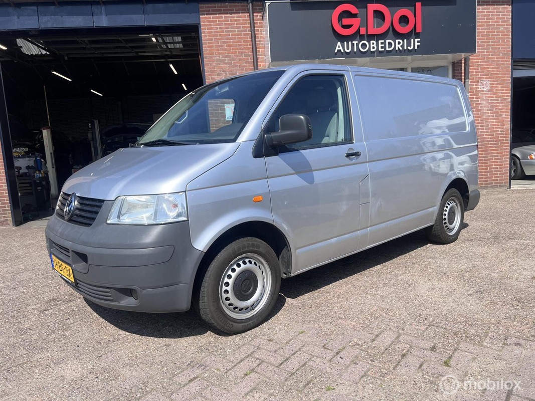 Volkswagen-Transporter-2.5 TDI 300 | Lease One en Lenen op Maat maken het mogelijk!