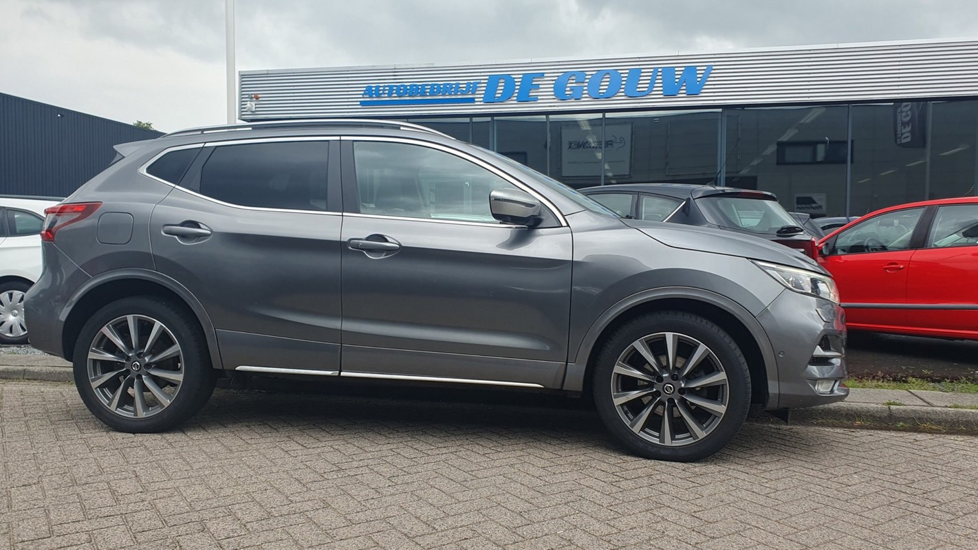 Nissan-QASHQAI-1.3 DIG-T Tekna + | Lease One en Lenen op Maat maken het mogelijk!