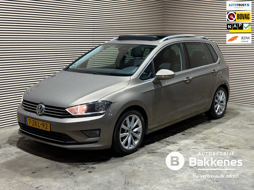 Volkswagen-Golf-1.4 TSI Highline | Automaat | Pano | Trekhaak | Lease One en Lenen op Maat maken het mogelijk! Volkswagen-Golf-1.4 TSI Highline | Automaat | Pano | Trekhaak | Lease One en Lenen op Maat maken het mogelijk!