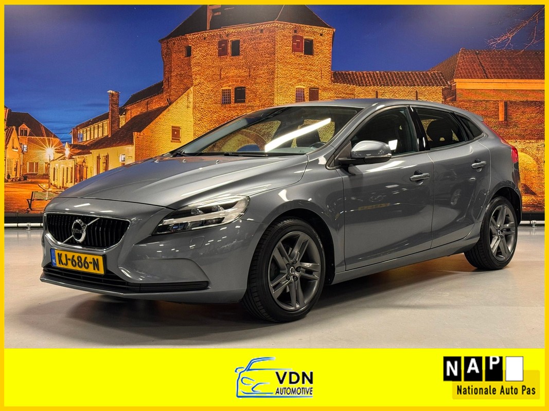 Volvo-V40-2.0 D2 Kinetic Navi Clima LED PDC Trekhaak Half Leer | Lease One en Lenen op Maat maken het mogelijk! Volvo-V40-2.0 D2 Kinetic Navi Clima LED PDC Trekhaak Half Leer | Lease One en Lenen op Maat maken het mogelijk!
