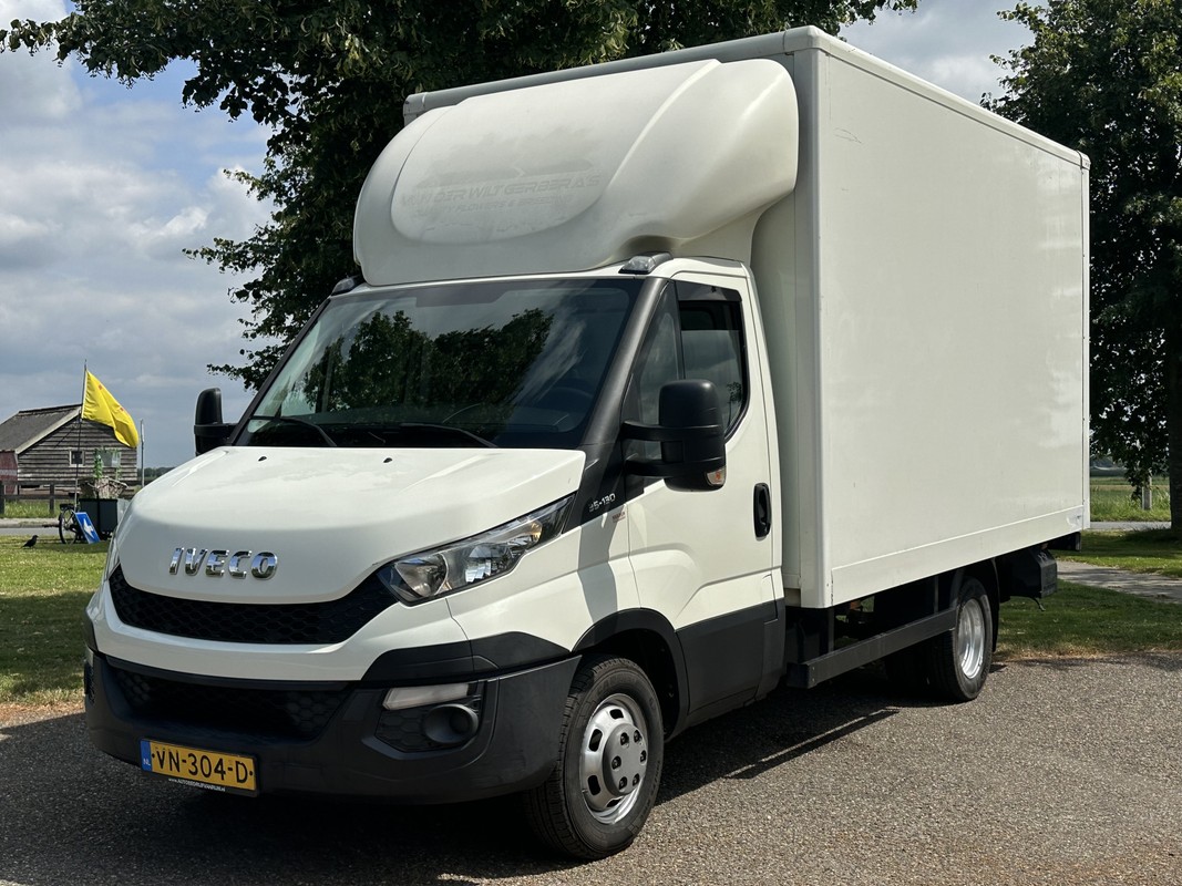 Iveco-Daily-35C13 2.3 375 | Lease One en Lenen op Maat maken het mogelijk!