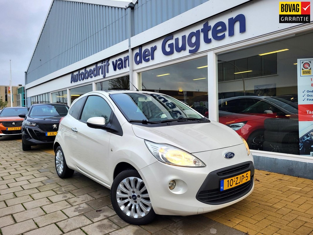 Ford-Ka-1.2 Titanium X start/stop / 87.000 Km / Airco / Panodak / | Lease One en Lenen op Maat maken het mogelijk!