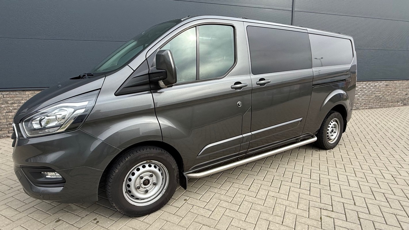 Ford-Transit Custom-300 2.0 TDCI L2H1 Limited DC | Lease One en Lenen op Maat maken het mogelijk! Ford-Transit Custom-300 2.0 TDCI L2H1 Limited DC | Lease One en Lenen op Maat maken het mogelijk!