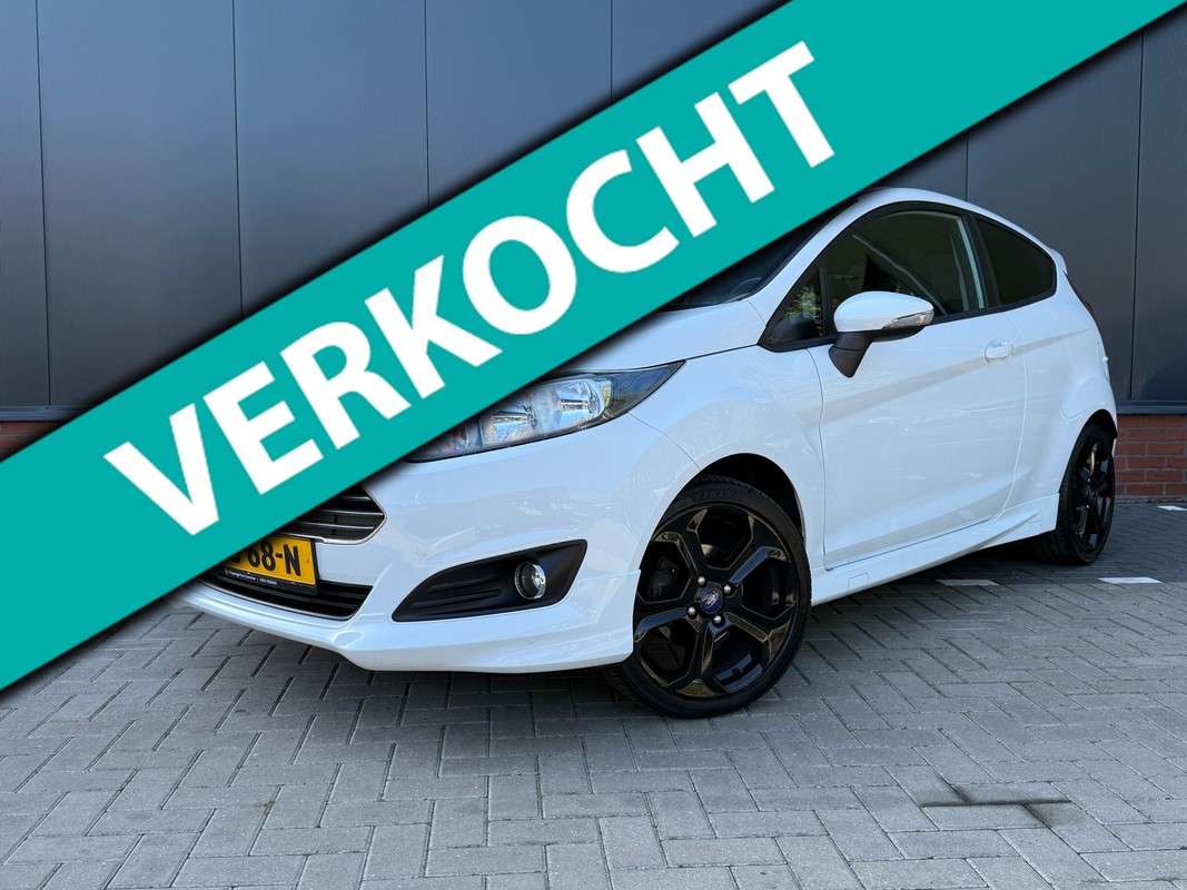 Ford-Fiesta-1.0 EcoBoost ST-look (12 mnd BOVAG-garantie) | Lease One en Lenen op Maat maken het mogelijk!