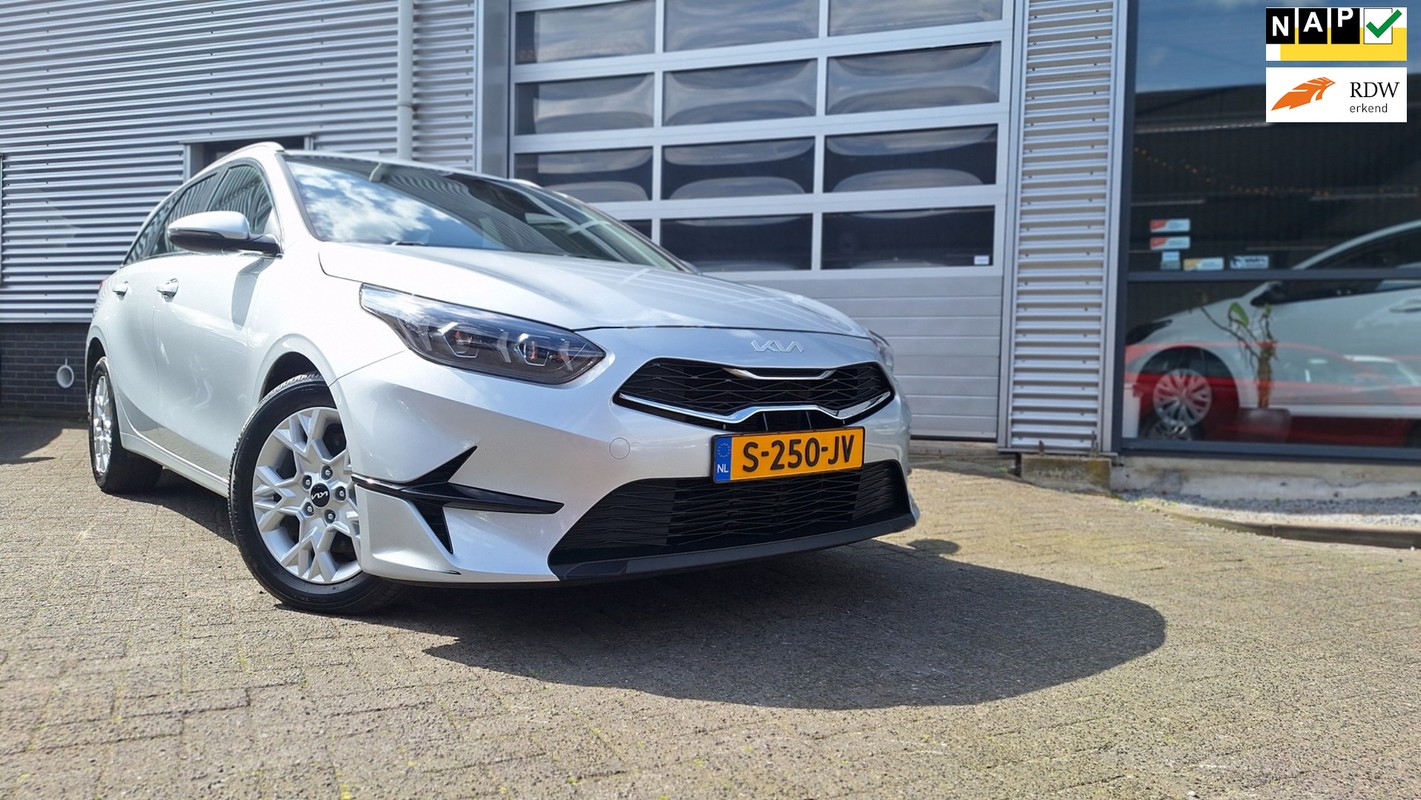 Kia-Ceed-1.0 T-GDi DynamicLine/Navigatie/Camera/Lm/Pdc/Enz | Lease One en Lenen op Maat maken het mogelijk! Kia-Ceed-1.0 T-GDi DynamicLine/Navigatie/Camera/Lm/Pdc/Enz | Lease One en Lenen op Maat maken het mogelijk!