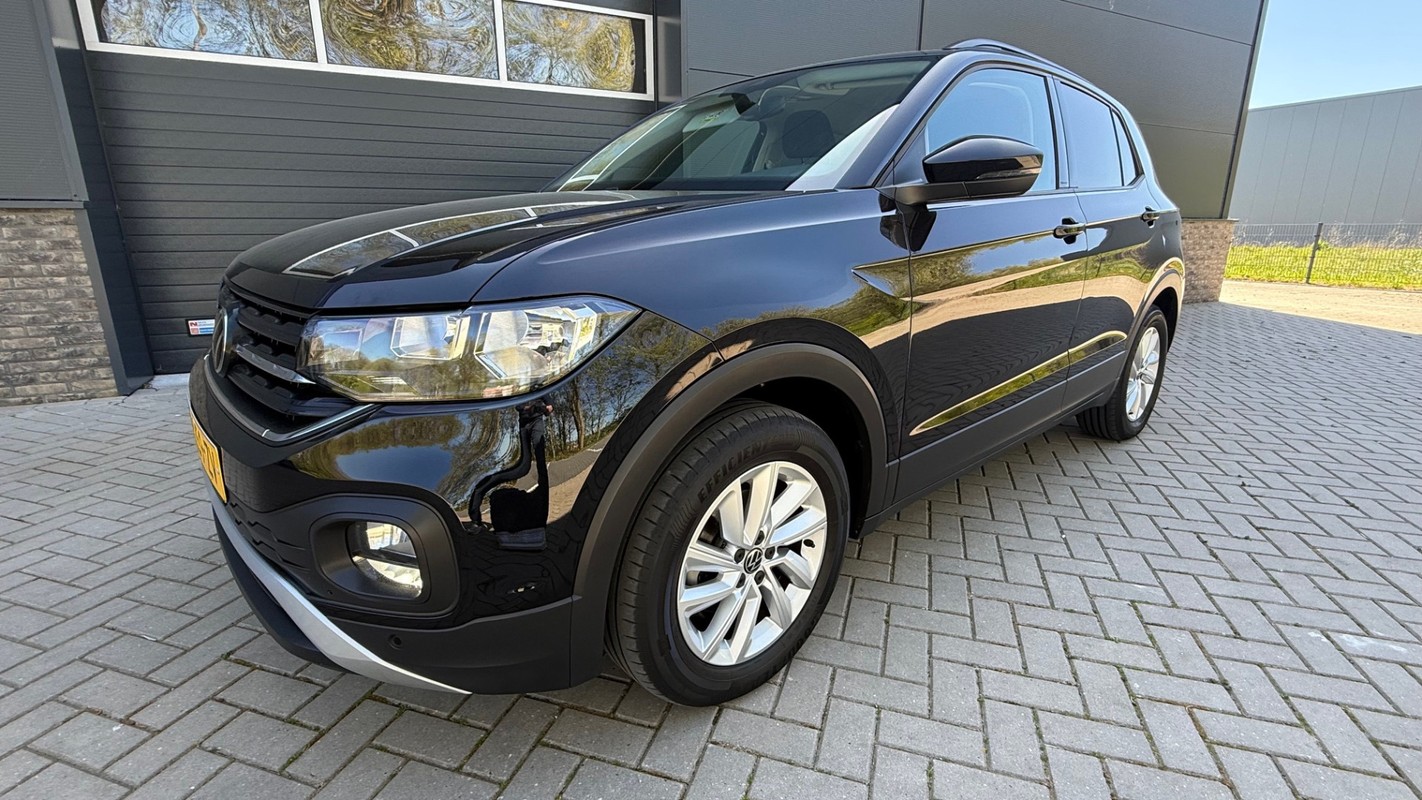 Volkswagen-T-Cross-1.0 TSI Life | Lease One en Lenen op Maat maken het mogelijk!