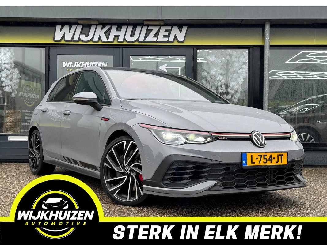 Volkswagen-Golf-2.0 TSI GTI Clubsport Nardo Grey Bomvol opties !!! Nieuwstaat !!! | Lease One en Lenen op Maat maken het mogelijk!