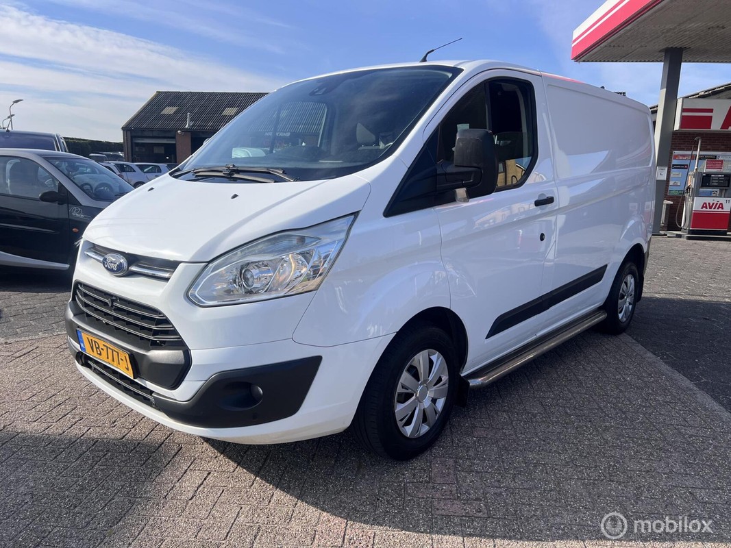 Ford-Transit Custom-250 2.2 TDCI L1H1 Base | Lease One en Lenen op Maat maken het mogelijk!
