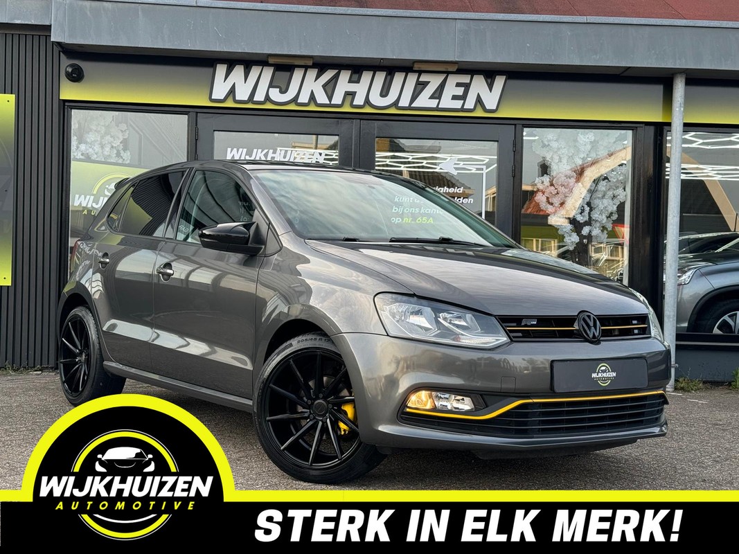 Volkswagen-Polo-1.2 TSI R-Line met Panorama dak !!! Carbon stuur !!! Uniek !!! | Lease One en Lenen op Maat maken het mogelijk!